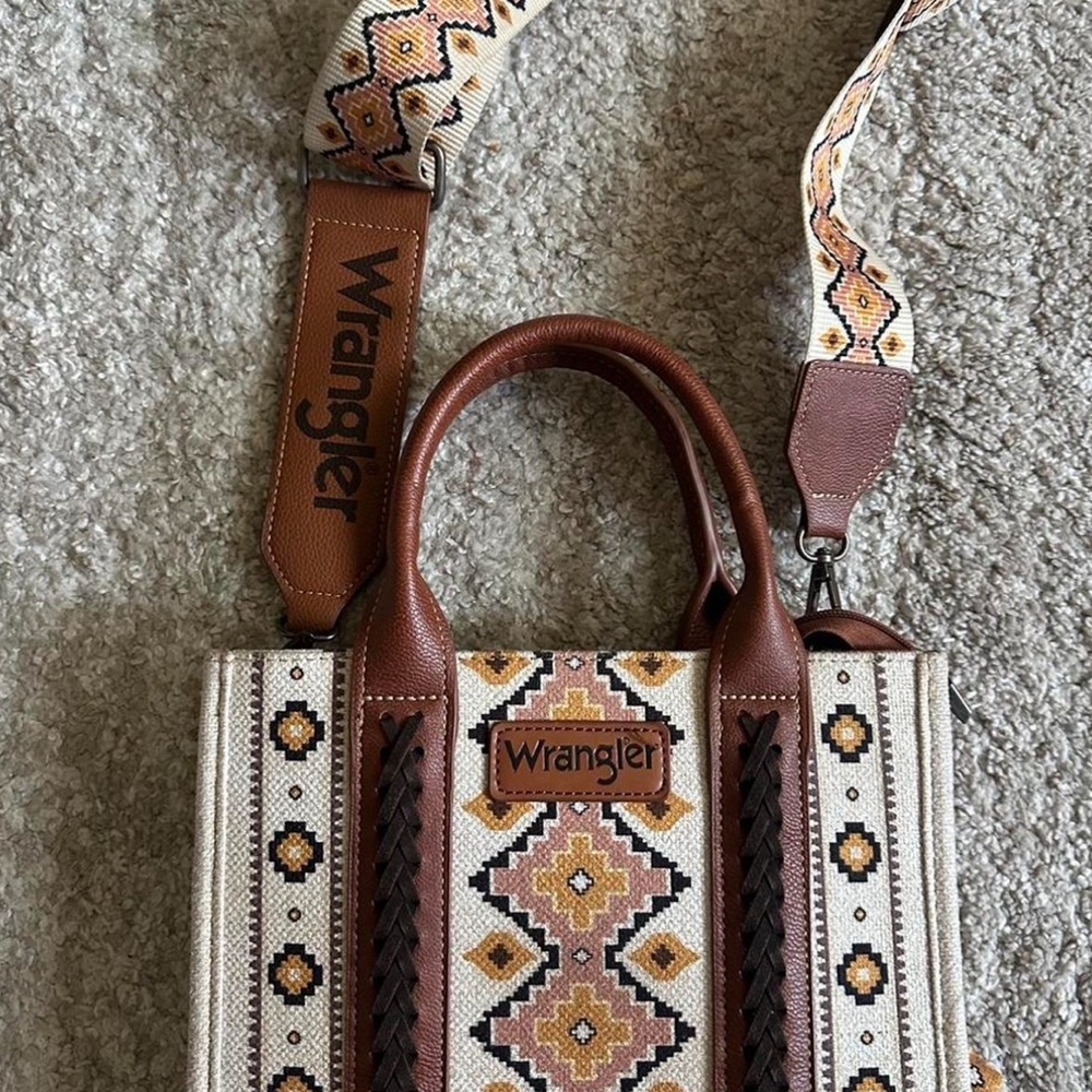 Wrangler Tan and Cream Geometric Tote